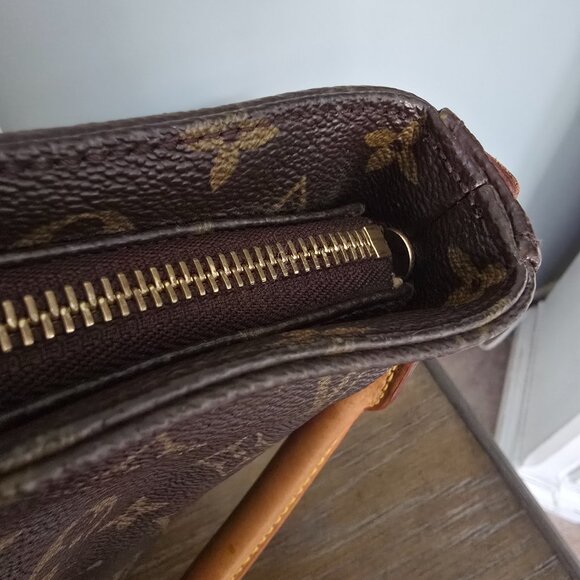 Looping GM Louis Vuitton Brown Monogram Shoulderbag - Picture 7 of 16